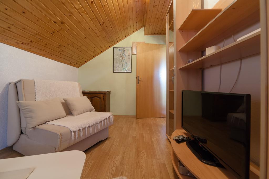 Apartment Luketic Slunj Exterior photo