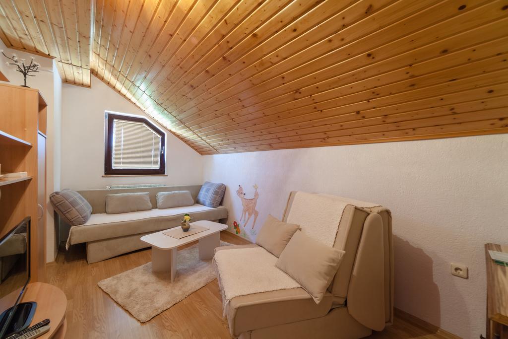 Apartment Luketic Slunj Exterior photo